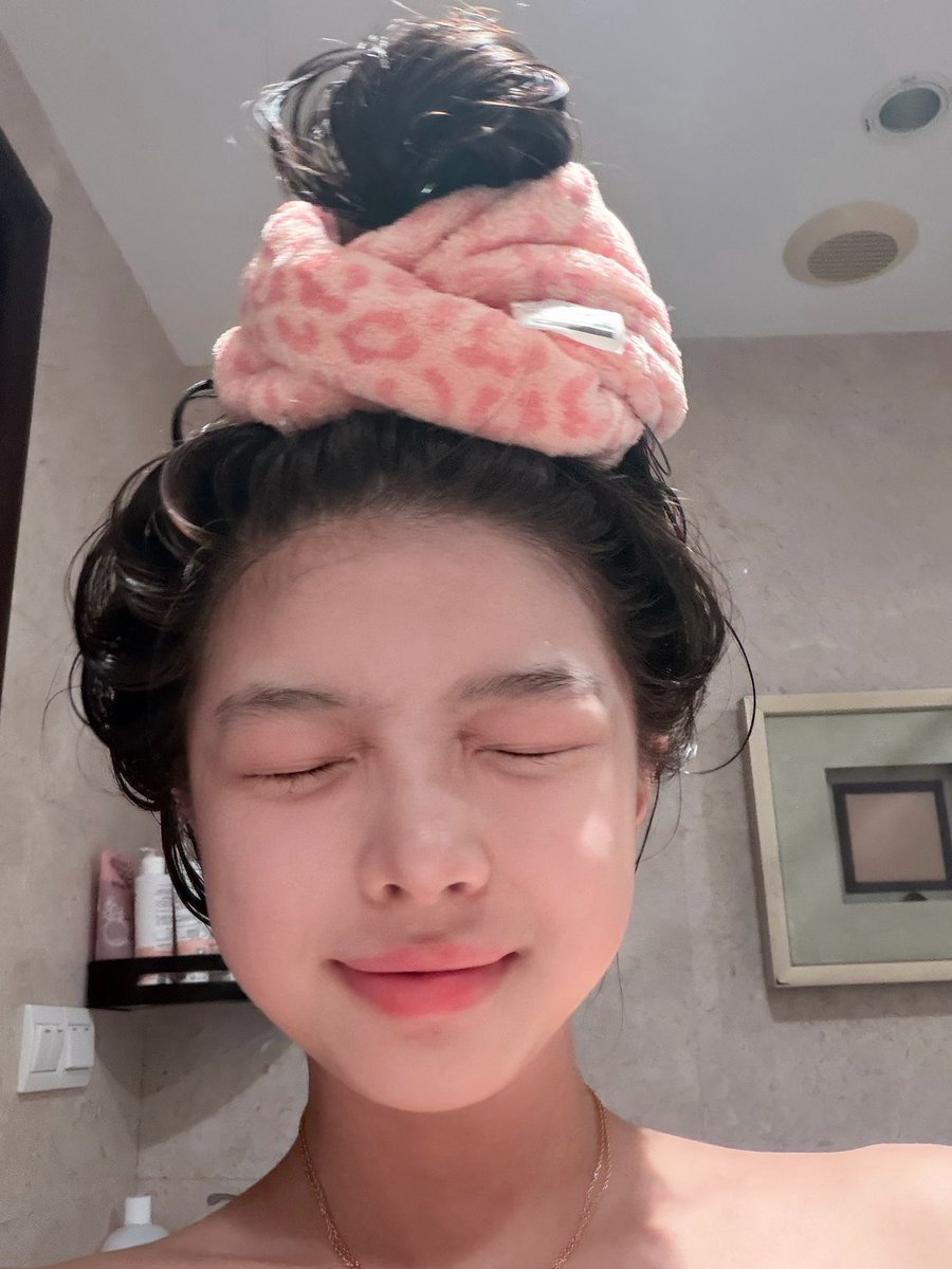 TitoLlull's tweet photo. 刚拍的洗澡🛀的视频      

   开脱！！！ 有人看吗？  

Lou照，看完不许说我🐻福黑！！！ https://t.co/JbJi0DK2HP