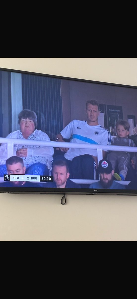 ReidEvanss's tweet photo. Dan burn, Nan burn and son burn 😂 https://t.co/4kFMHLDk69