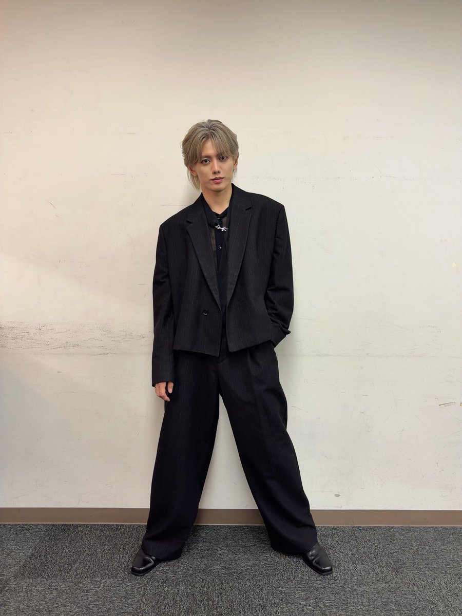 RyoyaTakahashi_'s tweet photo. 30歳のバースデーイベント。

ご来場ご視聴、誠にありがとうございました。

改めて、僕は幸せものであり
30歳のスタートがこんなに幸せでいいのかと
疑うくらいに幸せでした。

これからもよろしくお願いします。

また、感想等書きますが
取り急ぎ。 https://t.co/mY1Kx6f0bO