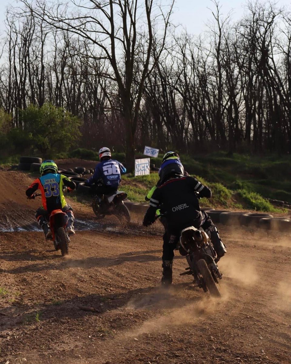 NannieHenri's tweet photo. Ycf Arena MX Pravice. Endurance training with my KTM. https://t.co/AiKa4tZTSy