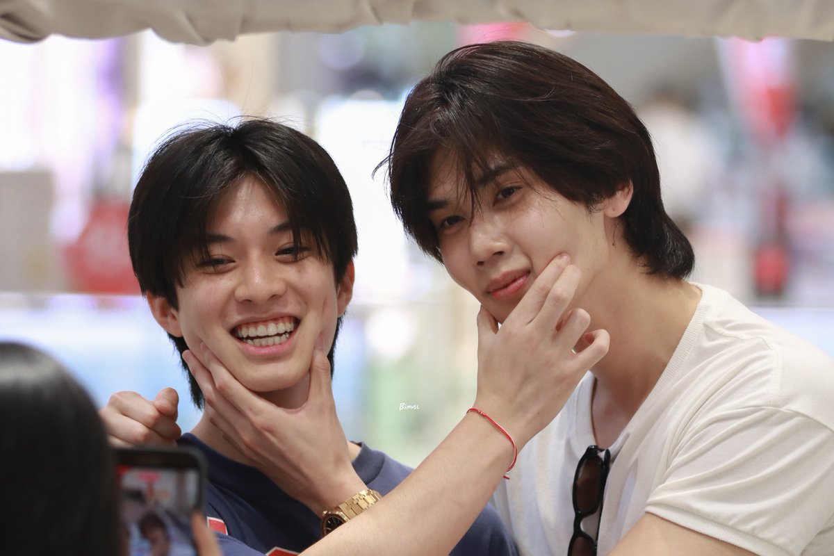 gcxn_'s tweet photo. ใจดีไลฟ์แอ็กชัน มาหาแดดดี๊

#NAVORIBKK 
@dunknatachai #dunknatachai   @aston_lv #aston_lv https://t.co/dm2fC46RM9
