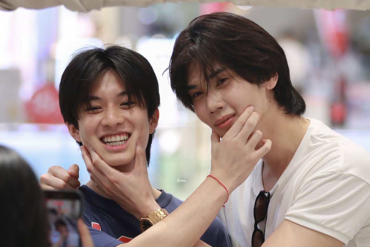 gcxn_'s tweet photo. ใจดีไลฟ์แอ็กชัน มาหาแดดดี๊

#NAVORIBKK 
@dunknatachai #dunknatachai   @aston_lv #aston_lv https://t.co/dm2fC46RM9