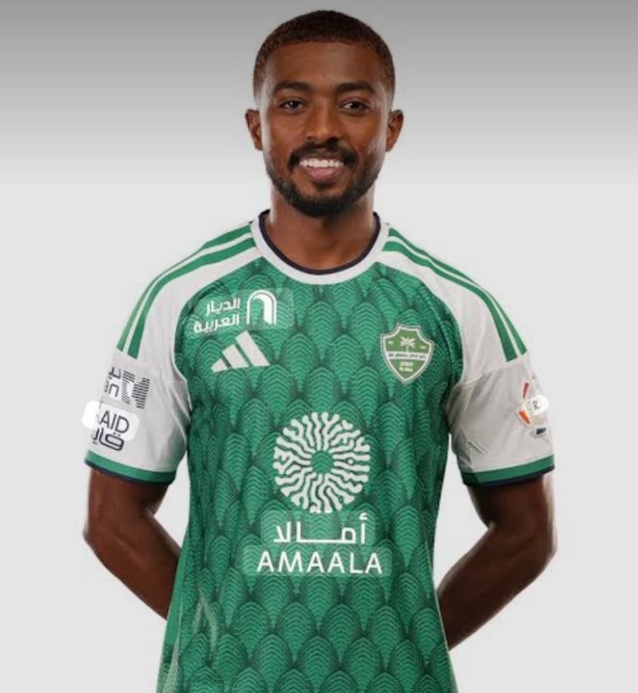 1bmvxge's tweet photo. ورب الكعبة أنك كذاب ولاتعرف شيء ياأهبل 
اللاعب نايف مسعود لاعب مواليد المملكه 
أصله بحريني وحاليا يحمل الحنسية السعودية 
أعرفه من أيام ناشئين القادسية 
بس أستريح 💚💚💚
بس تقول زياد أفضل منه أسري وروح تعلم كورة 😂😂 https://t.co/qLvX3TJxUD