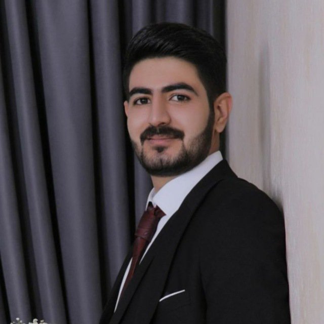 itsmaati80's tweet photo. برادر بی‌قراره؛ برادر شعله واره؛ برادر دشت سینه‌ش لاله زاره
برادر نوجوونه؛ برادر غرق خونه؛ برادر کاکلش آتشفشونه
#جاویدنام_جواد_آقامحمدی
#جاویدنامان_راه_آزادی https://t.co/XfNI2dHDBn