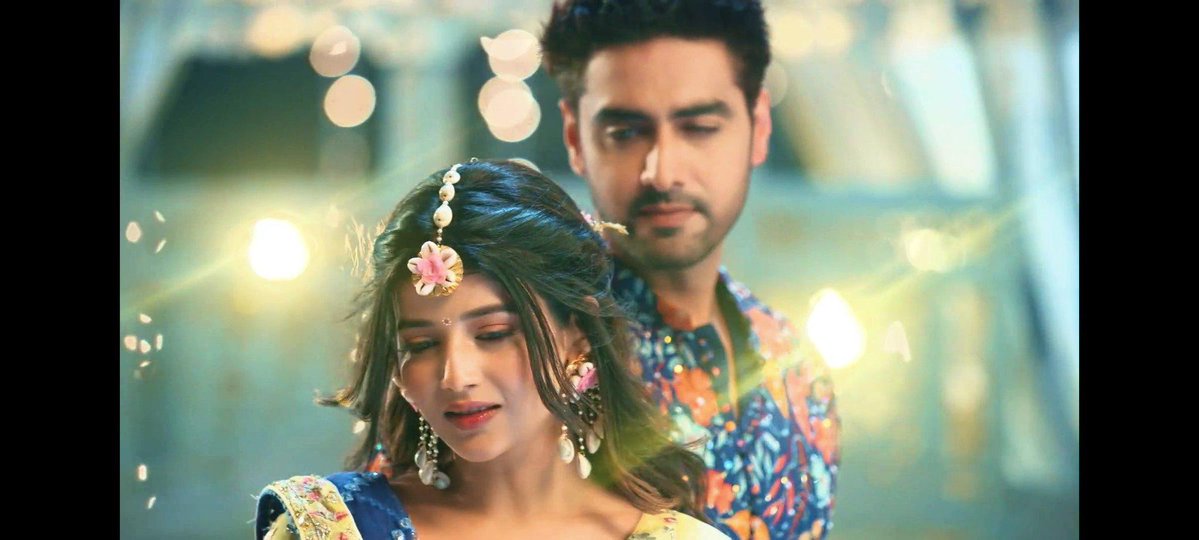 ParicaxCreation's tweet photo. From falling in love to choosing each other through every circumstance, and loving each other even more with every passing chapter❤️🧿
They’ve truly come such a long way!✨

[#SeptemberBelongsToAbhiMaan #JanamashtamiWithAbhiMaan ] 

{#yrkkh #Abhimaan} https://t.co/Eu7nOLbFnA