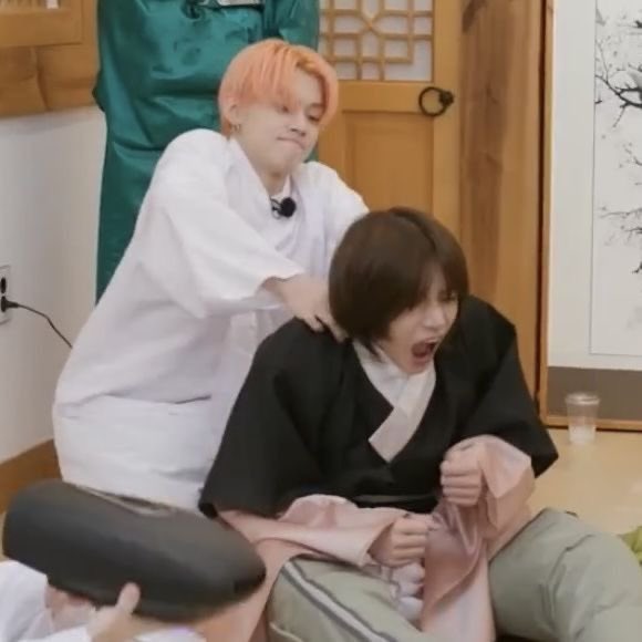kijoon9's tweet photo. มีมทีเร้กมันตลกจริงๆว่ะ ไม่ต้องแต่งอะไรเลย 555555555555555555555 https://t.co/abGntXVhnl