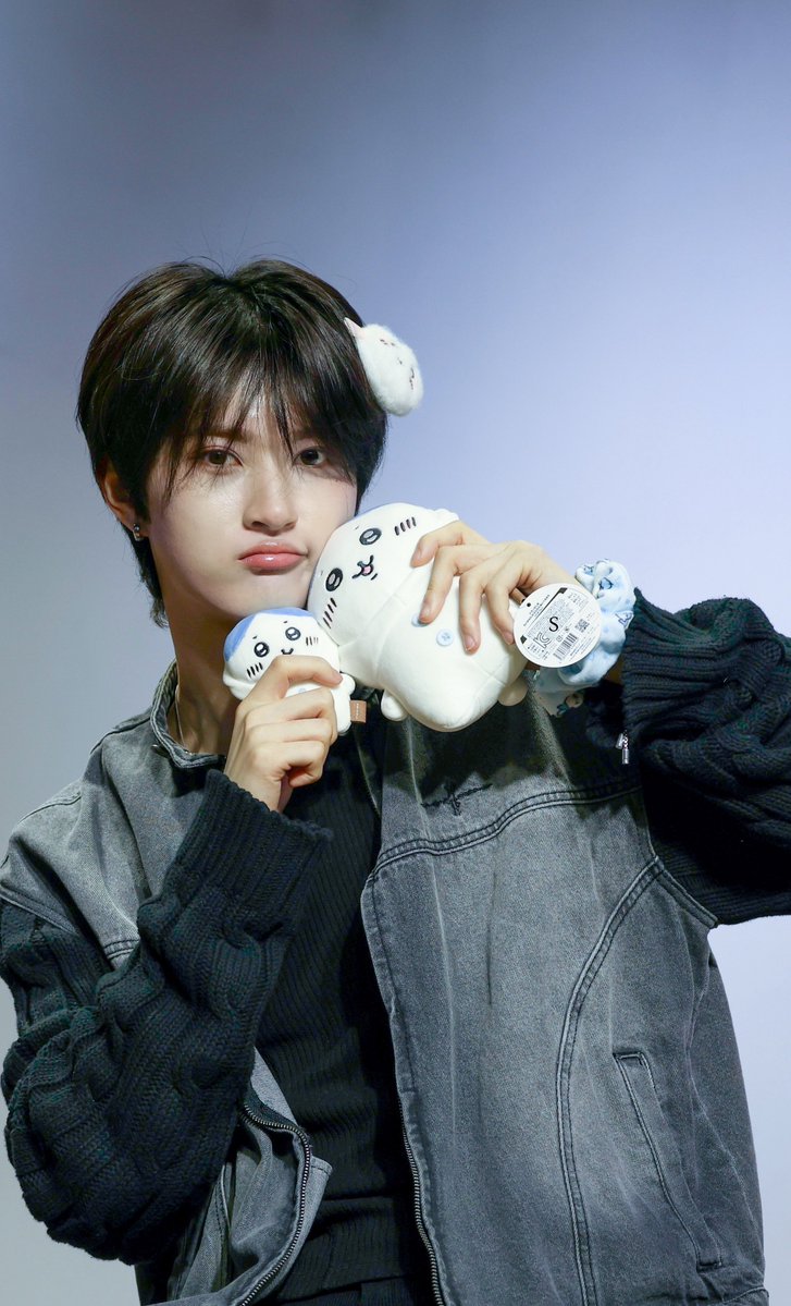 SAY__LEO's tweet photo. 🫆🫆

#我超愛你的啦 #XODIAC #LEO #리오 #소디엑 https://t.co/gBgpxOOoSr