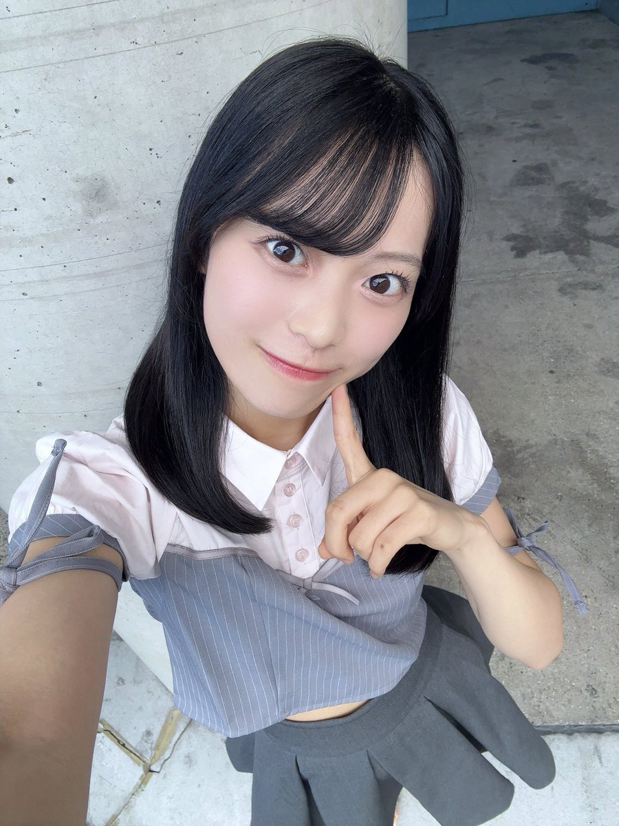 saechan_akb48's tweet photo. #AKBが好きish
握手会ありがとうございました🎀🩶

いつもよりちょっぴり甘めな妹コーデ、
好評で嬉しかったです〜

みなさんとお会いできて元気をもらえて
コンサートリハももっと頑張れます！！
素敵な時間をありがとう！🕰️ https://t.co/47tdQJiu8v