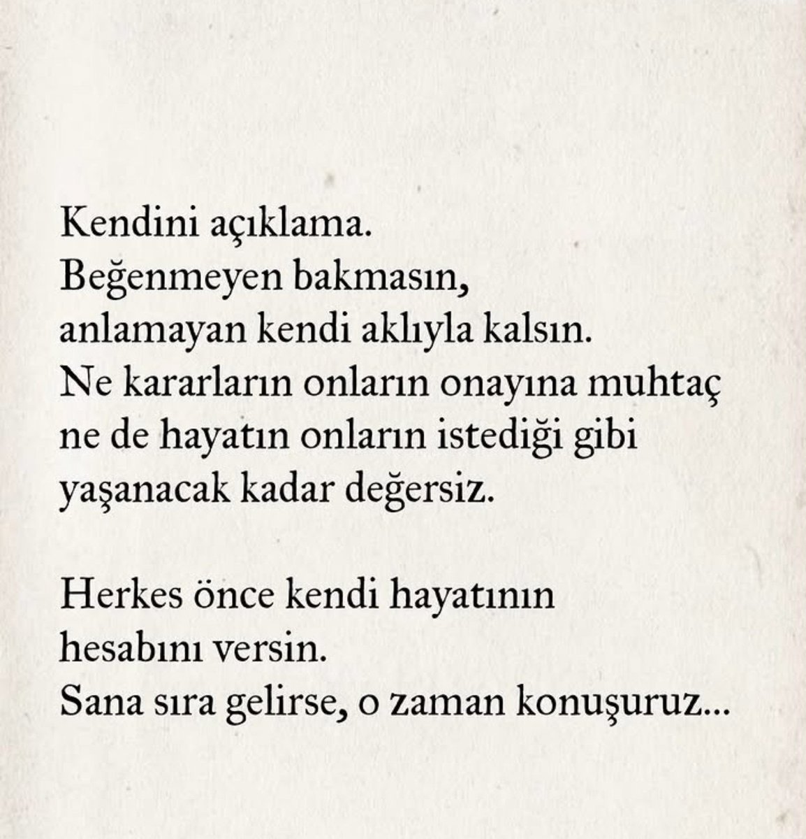 gl_suny's tweet photo. Bak bide kendi fikriymiş gibi alıntı yapar devamı yokmuş gibi 🤦🏼‍♀️sen kimsin hee sen kimsin 😂😂😂 sen benim en yakin arkadasım kim biliyormusun😂😂 ee şey prens dizisi (Alıntı)😎😂 https://t.co/Gh3SVU2LPM