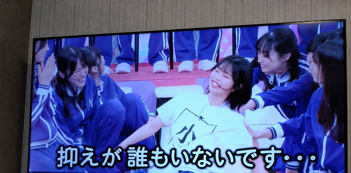 salone58's tweet photo. もう抑えしかいないからしょうがないけど5点差で広島相手にライマル登板…さすがに逆転は難易度が高すぎる😅 https://t.co/3AMNVJubVq