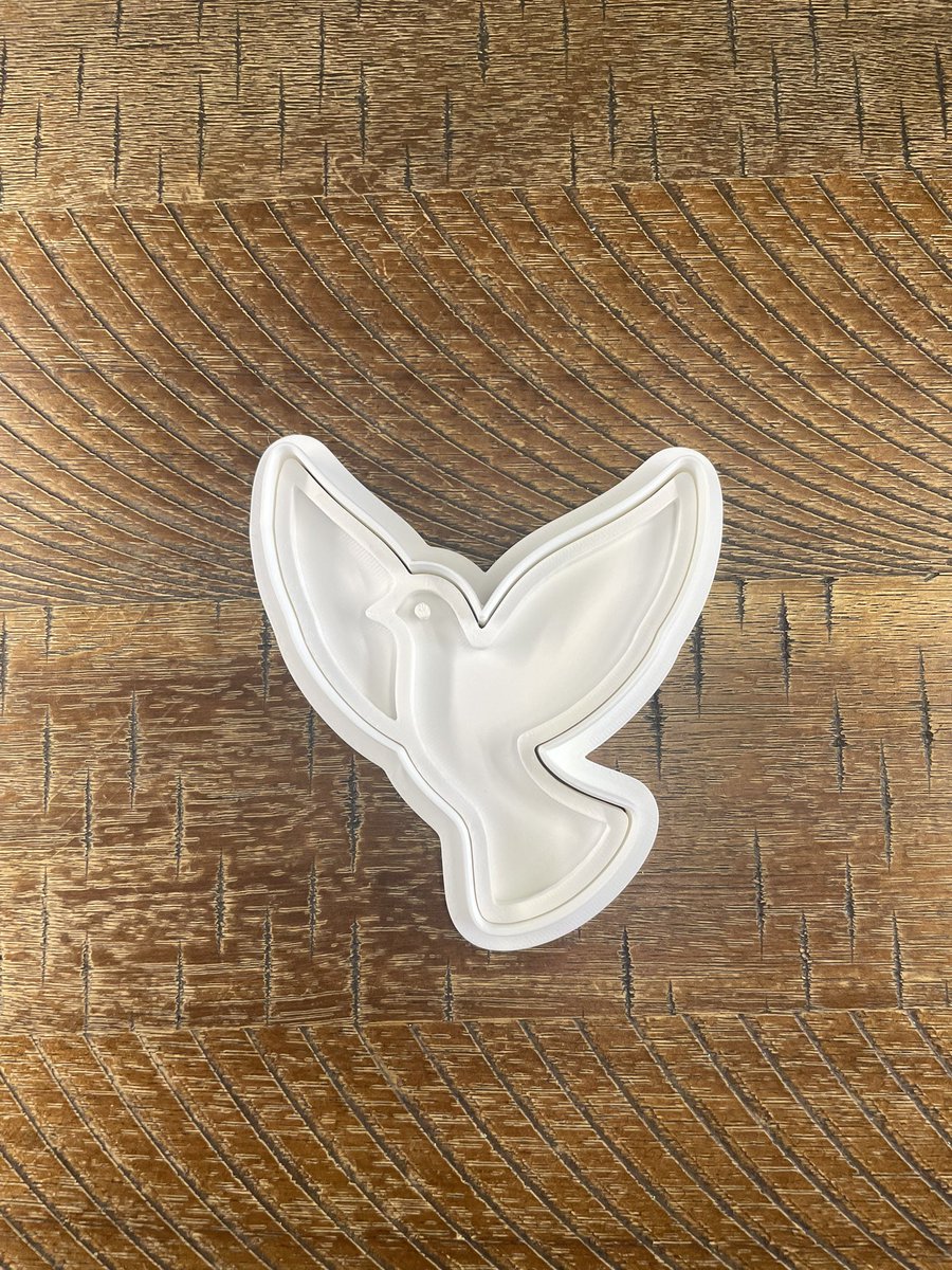 FamilyCookieFor's tweet photo. Matthew 3:16–17
Heaven was opened, and the Spirit of God descended like a dove.
“This is My beloved Son, in whom I am well pleased.”​​​​​​​​​​​​​​​​​​​​​​​​​​​​​​​​​​​​​​​​​​​​​​​​​​  Every cookie cutter I print speaks I love it! I’m always reminded everyday of his love! ❤️ #holyspirit