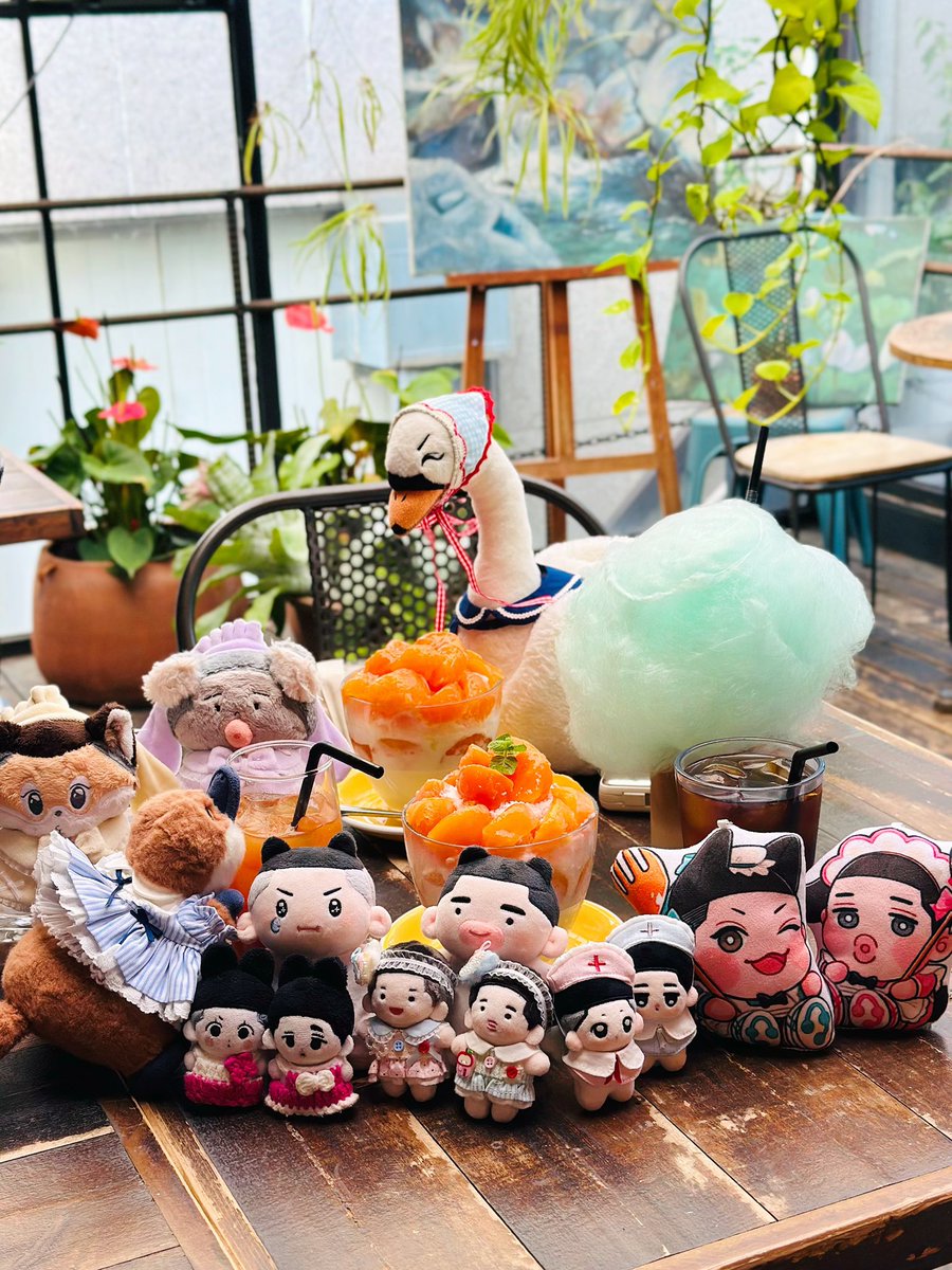 circesummer's tweet photo. 寶包們吃柿子冰
94盛夏◡̈ ᕼᗩᑭᑭƳ 🍧 ˎˊ˗ https://t.co/Gzw9y3TIUW