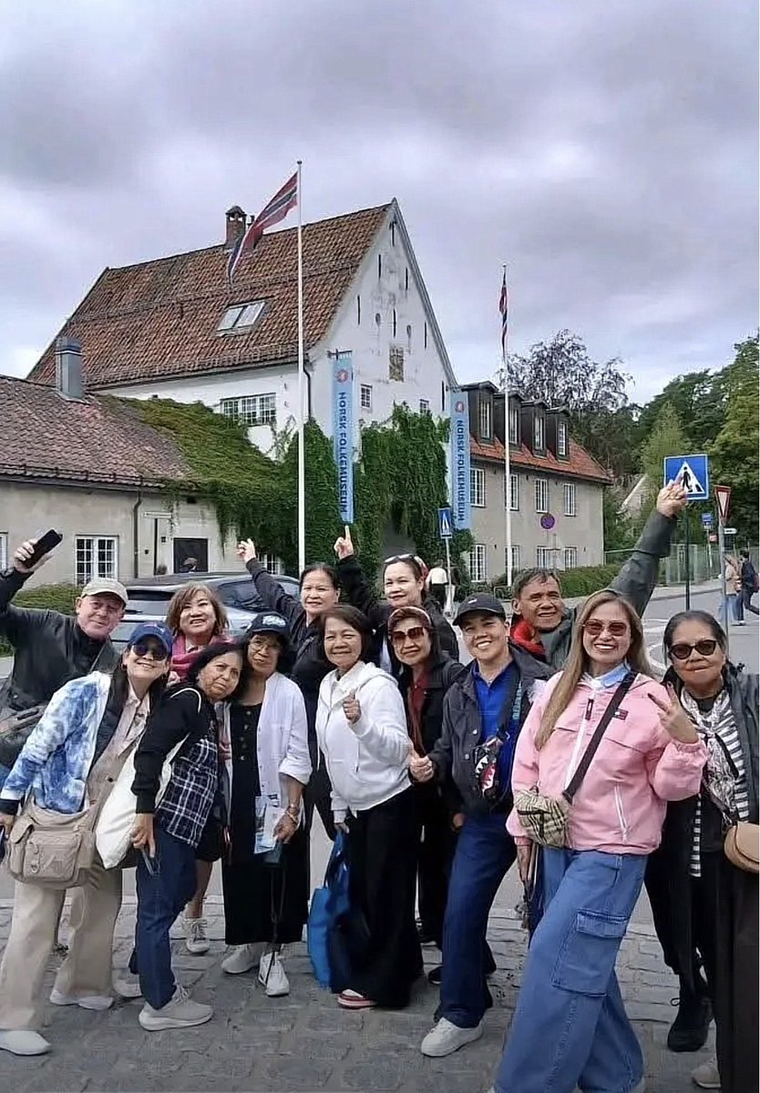 thequeenanima's tweet photo. Ang galing ng madlang people . Ito pala ang mga Bully ng Switzerland 🇨🇭 
Madasalin naman pala 🙏. Bwak bwak bwak. Let’s go! Team Losartan! https://t.co/zN3lcTWrp6