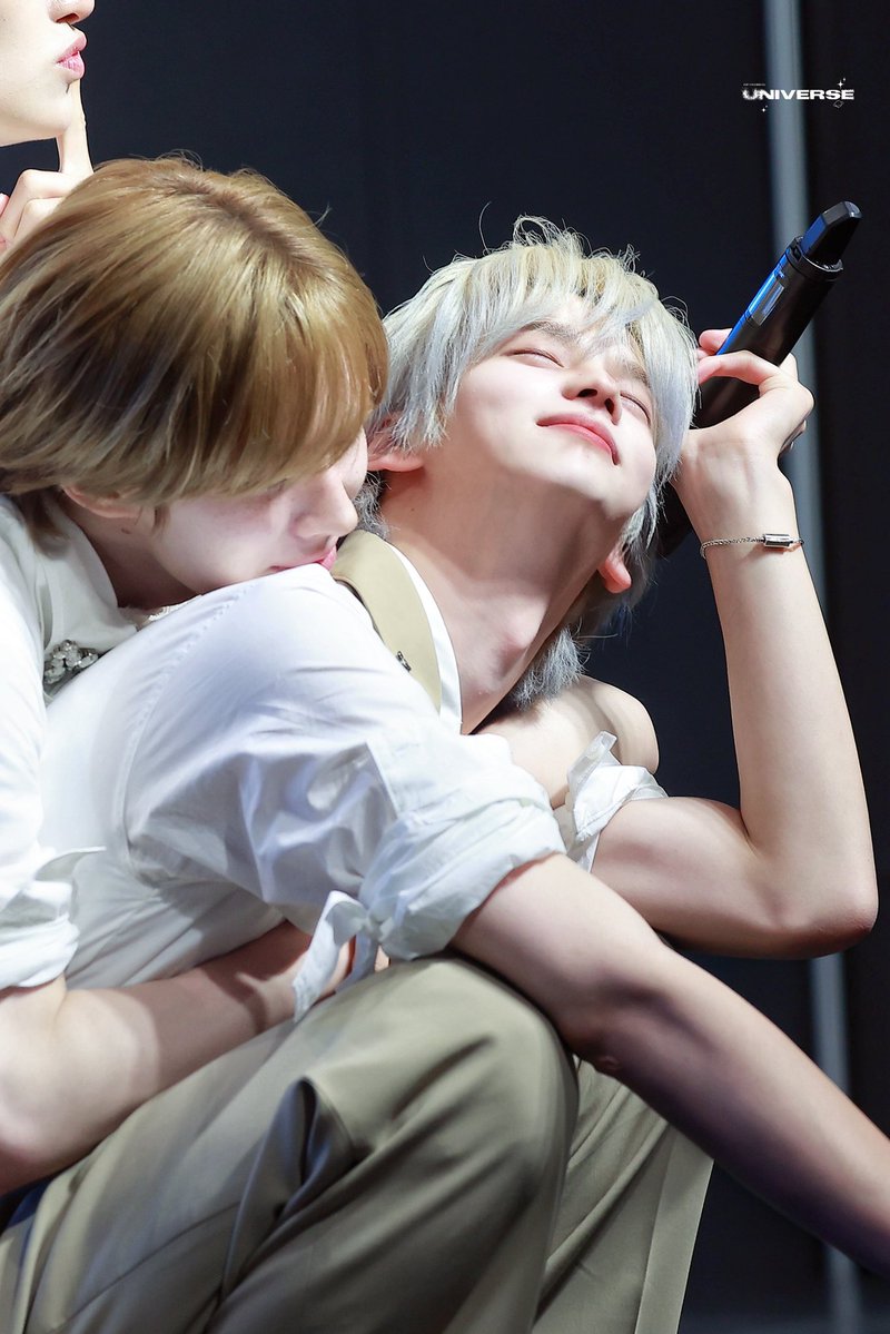 nmnmnnmrn's tweet photo. 난 정말 이런 진짜 웃음으로 도배된 관계가 너무 좋은듯 https://t.co/IttIOumcoG