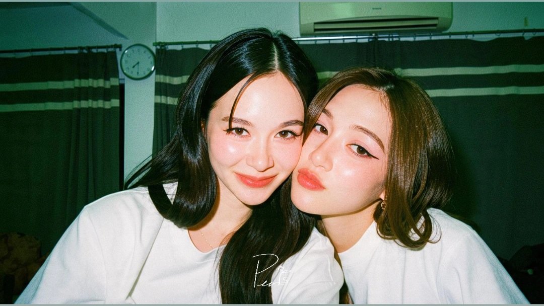 PPear_Js's tweet photo. ลองเอาไปแต่งแบบฟิลม์ น่ารักจังว้าาาาา ไอ่เด็กจุ่มแก้มให้แม่ดู😆🤏🏻🤍🫣

#TKNur #TKphinyanech #nurdesoraya https://t.co/76bMTGQLxN
