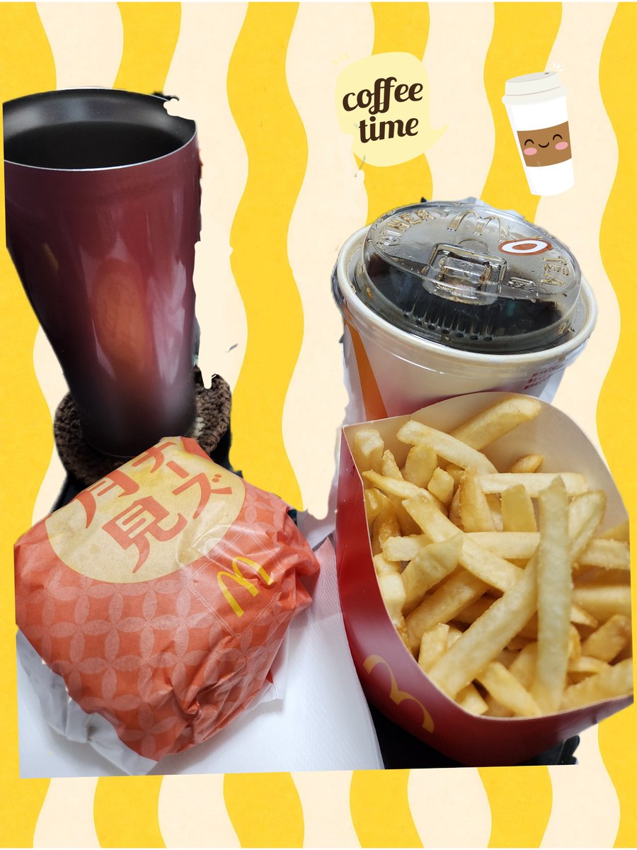 yu_u_ra's tweet photo. マクドの月見チーズバーガー食べた😋
旦那は牛肉のやつにしてた🌙🍔
(写真加工下手すぎる🥲)

店内人多かったからテイクアウトに。
冷めたら嫌だなぁと思って、ドリンクはアイスコーヒーの氷抜きにした🤗

美味しかったー✨
写真にはないけど、ナゲットの限定のタルタルソースも美味しかった🙆‍♀️ https://t.co/EgoEvq5DHx