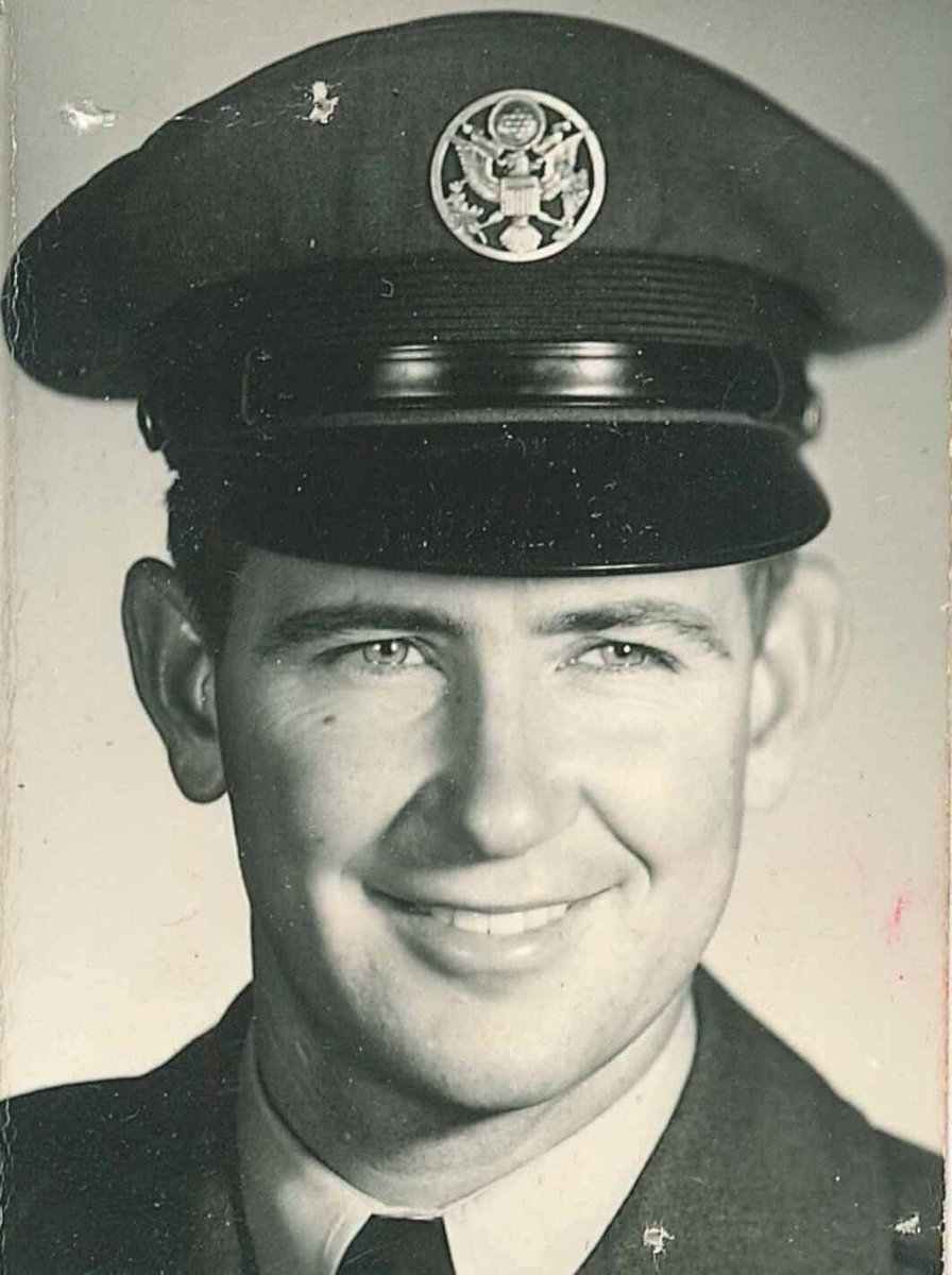 EMMontgomeryTX's tweet photo. Nine years ago today, the Good Lord called you home.  I look at the heavens and ALWAYS wonder what you're doing.  Mom and Leah joined you last year - I love you Dad, miss you every day, and will continue to serve God and my neighbor til I am called home.  Then the fun begins!!! https://t.co/FWgWxQmuEf