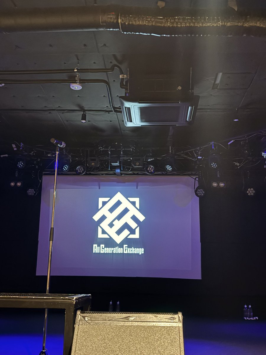 kikkoro5296's tweet photo. 今日は久しぶりにAGEのライブ、終始楽しすぎました。😊
楽しんだ後、さー大変電車の時間までに特典会が終わらなくて、スタッフさんやアゲインにご迷惑をお掛けし順番を変わってもらって駅までタクシー🚕で予定通りの電車に乗れました。ありがとうございました😊 https://t.co/nksddNs1X5