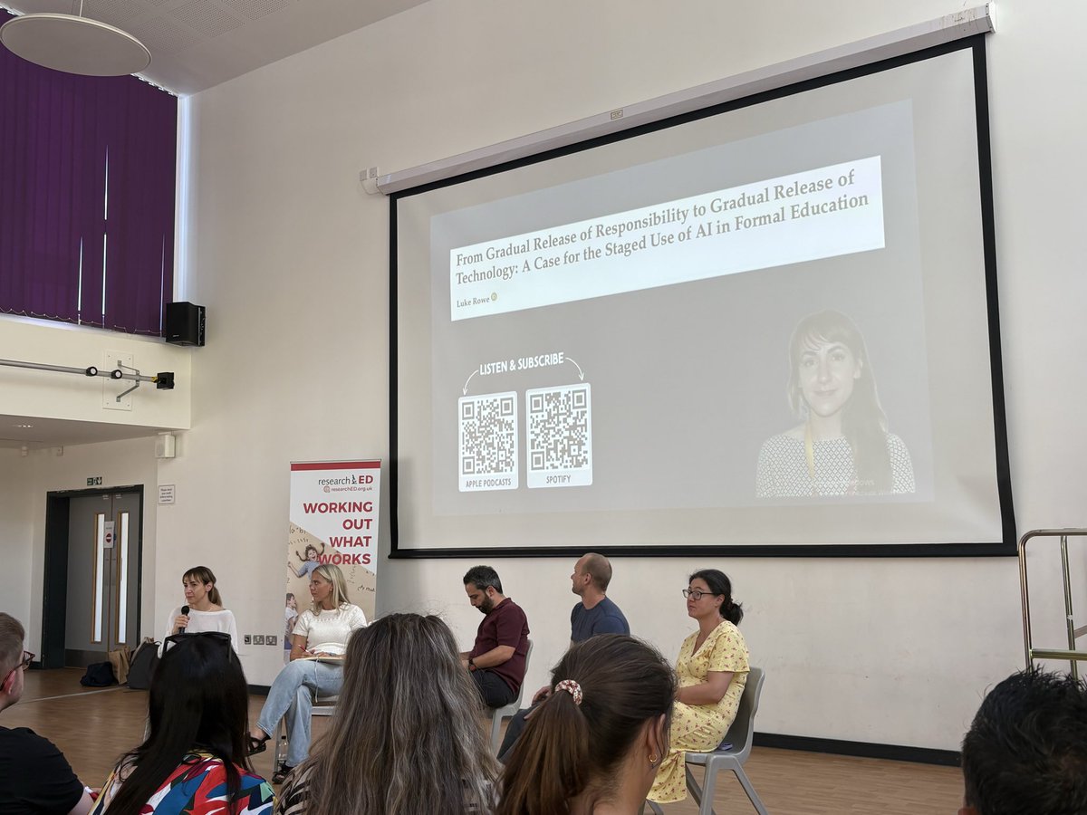 RobGeog's tweet photo. A superb live ‘Science of learning’ podcast with @BradleyKBusch @SCottinghatt @PearceMrs @daisychristo and @jon_hutchinson_  discussion of five excellent research papers including AI, improved belonging and the impact of teacher time and quality on learning. Lots of notes to work through.. #rED26 @researchED1 #education #edchat @Inner_Drive