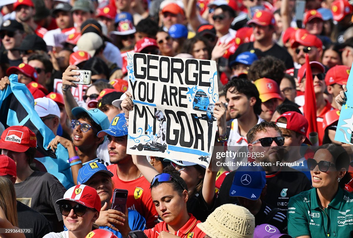 silverstrack's tweet photo. i am absolutely loving the amount of george signs 🫂🫶🏻 monza is (slightly) blue this year hehe https://t.co/OD2ybMjhPm