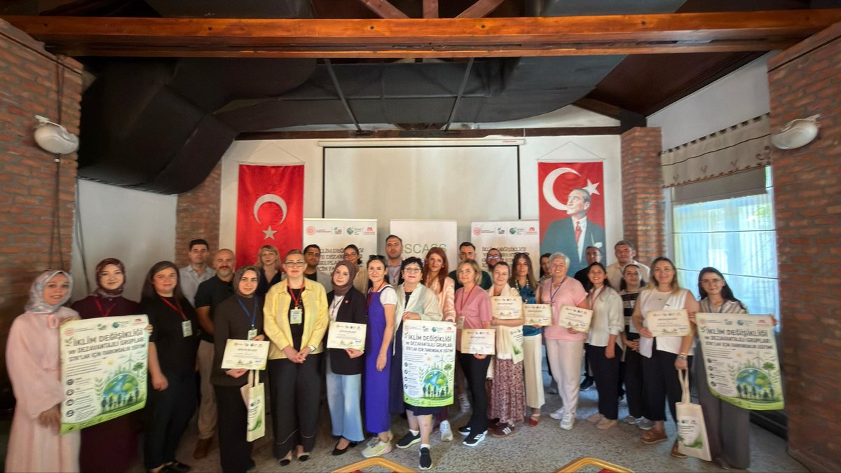 drsuaynilhan's tweet photo. Başkan Yardımcılığını yürüttüğüm Uluslararası Bilim Derneği olarak @ankaraka tarafından desteklenen üç gün süren İklim Değişikliği ve Dezavantajlı Gruplar: Stk’lar için Farkındalık Eğitimi Programımızı gerçekleştirdik.

@TCSanayi 
@profsefikasule https://t.co/mqxtNL5eqU
