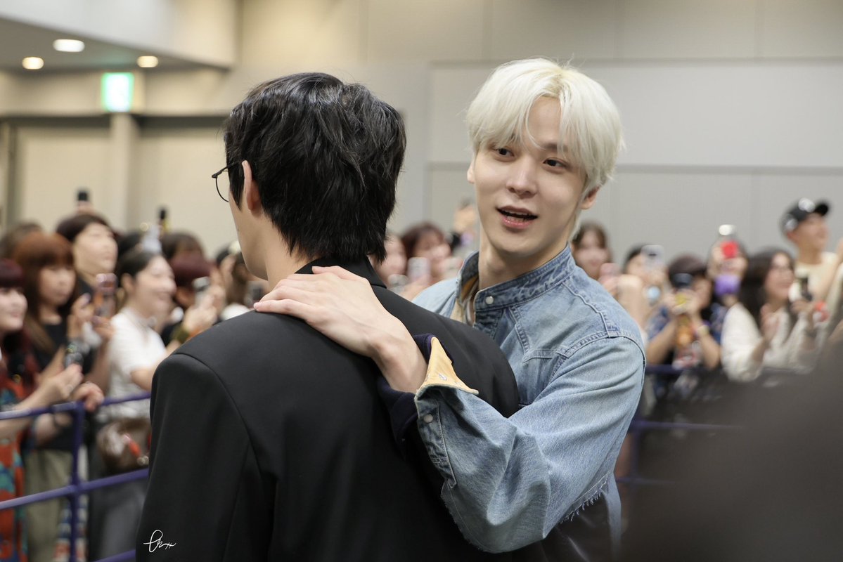 BlueWavePirates's tweet photo. 260905 BADパパラッチ会
今日もついんが仲良しで嬉しい

#ATEEZ #에이티즈  #YUNHO  #윤호  #MINGI  #민기 https://t.co/ZbDe2xEJdM