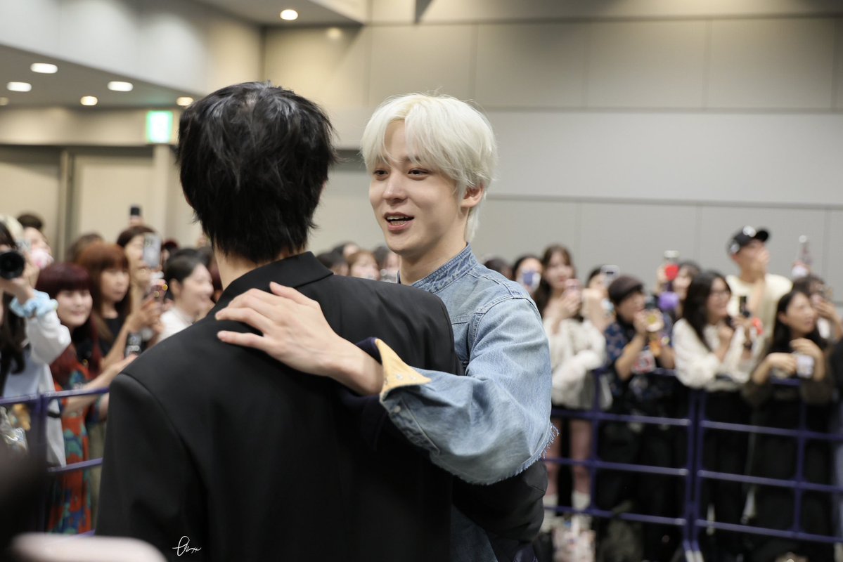 BlueWavePirates's tweet photo. 260905 BADパパラッチ会
今日もついんが仲良しで嬉しい

#ATEEZ #에이티즈  #YUNHO  #윤호  #MINGI  #민기 https://t.co/ZbDe2xEJdM