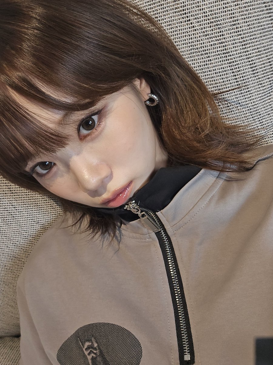 youngchaewon's tweet photo. 잘생김채원
필승구도 https://t.co/5OyFcLG8Di