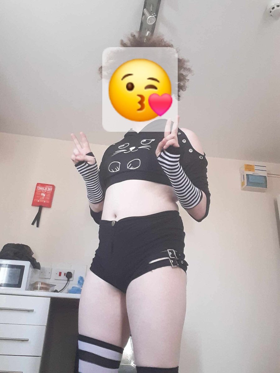 AlexLatus214736's tweet photo. 😘😘😘 #femboy #twink #bubblebutt #thighhighs #smooth #way #lgbt https://t.co/1EsPDALK69