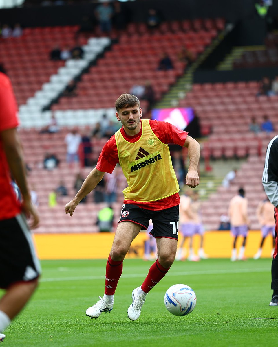 SheffieldUnited's tweet photo. Final preparations. 🔥 https://t.co/zvkCGUgWyR