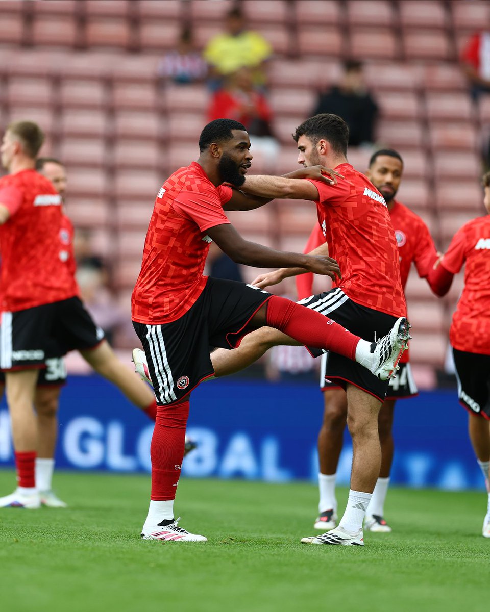 SheffieldUnited's tweet photo. Final preparations. 🔥 https://t.co/zvkCGUgWyR