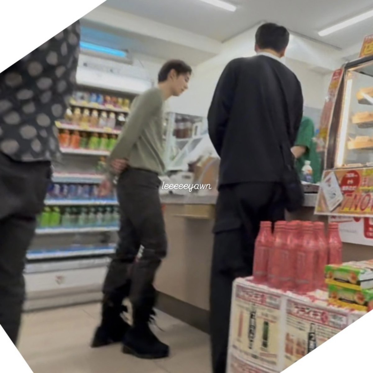 sean09hyeon's tweet photo. 이야 엄성연 187이네 ㄷㄷㄷㄷㄷㄷㄷ https://t.co/FsVf3SAZy0