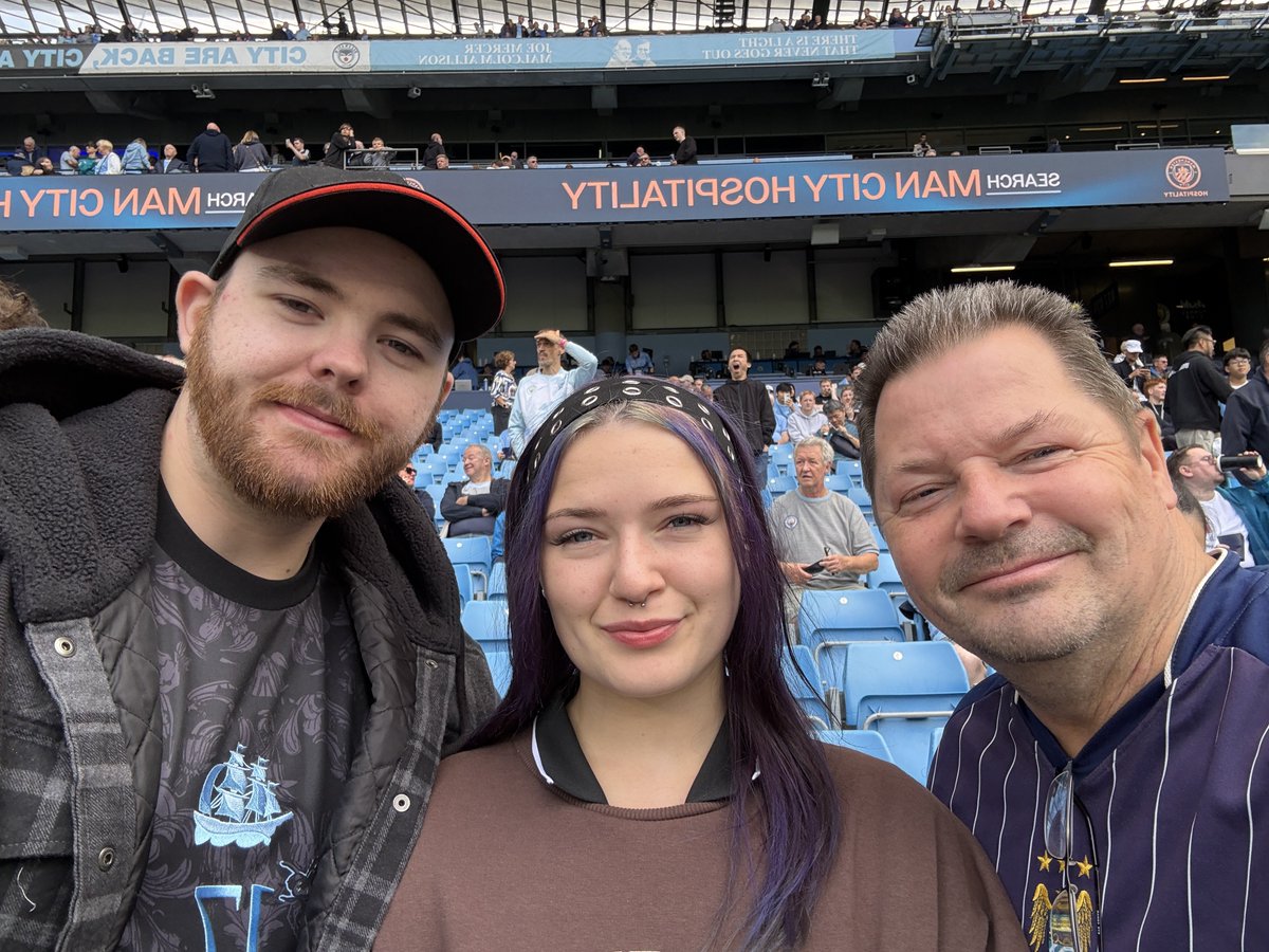 Citizen_baker's tweet photo. I am at Etihad Stadium with @courtney_jpg_  

Check out my photo or leave a comment at: https://t.co/O9sCGZpflq

(Etihad Stadium Rowsley St (@ Ashton New Rd), Manchester, Greater Manchester, M11 3FF, GB) #mancity #mcfc https://t.co/O4cKvEQLFI