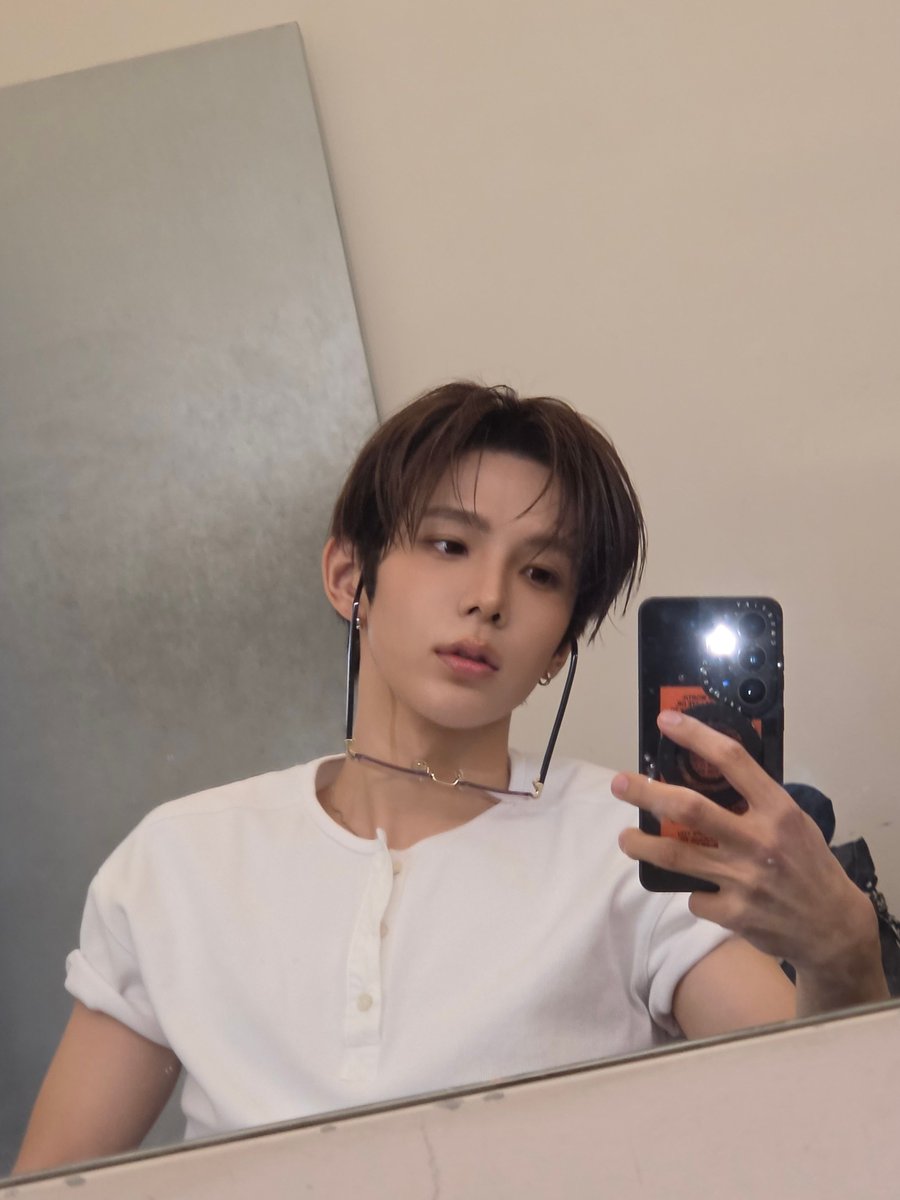 riize_archives's tweet photo. 260905 🧋💭 https://t.co/B6OOwbtH2n