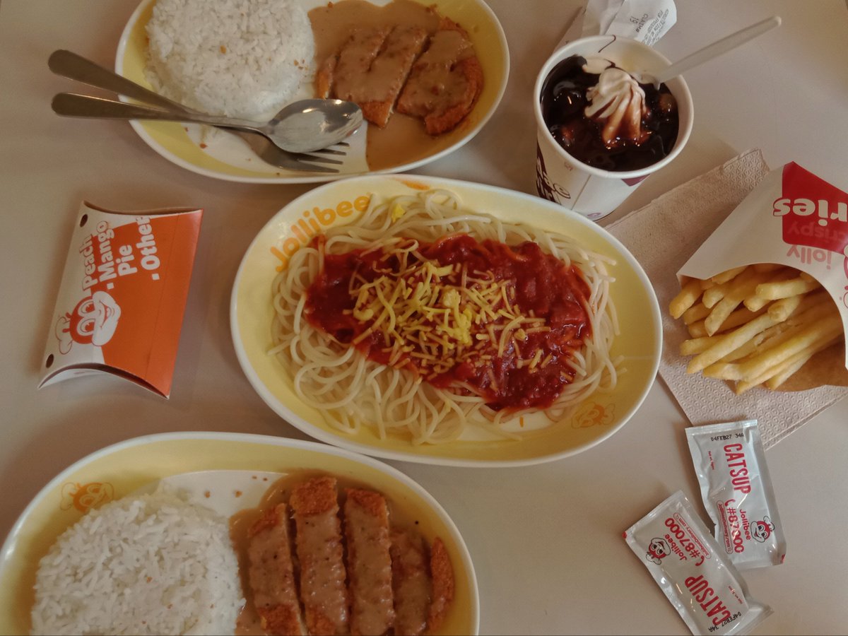 nseirn's tweet photo. after not eating yesterday, deserve ko na 'to 😋 https://t.co/OoDoE0e0NH