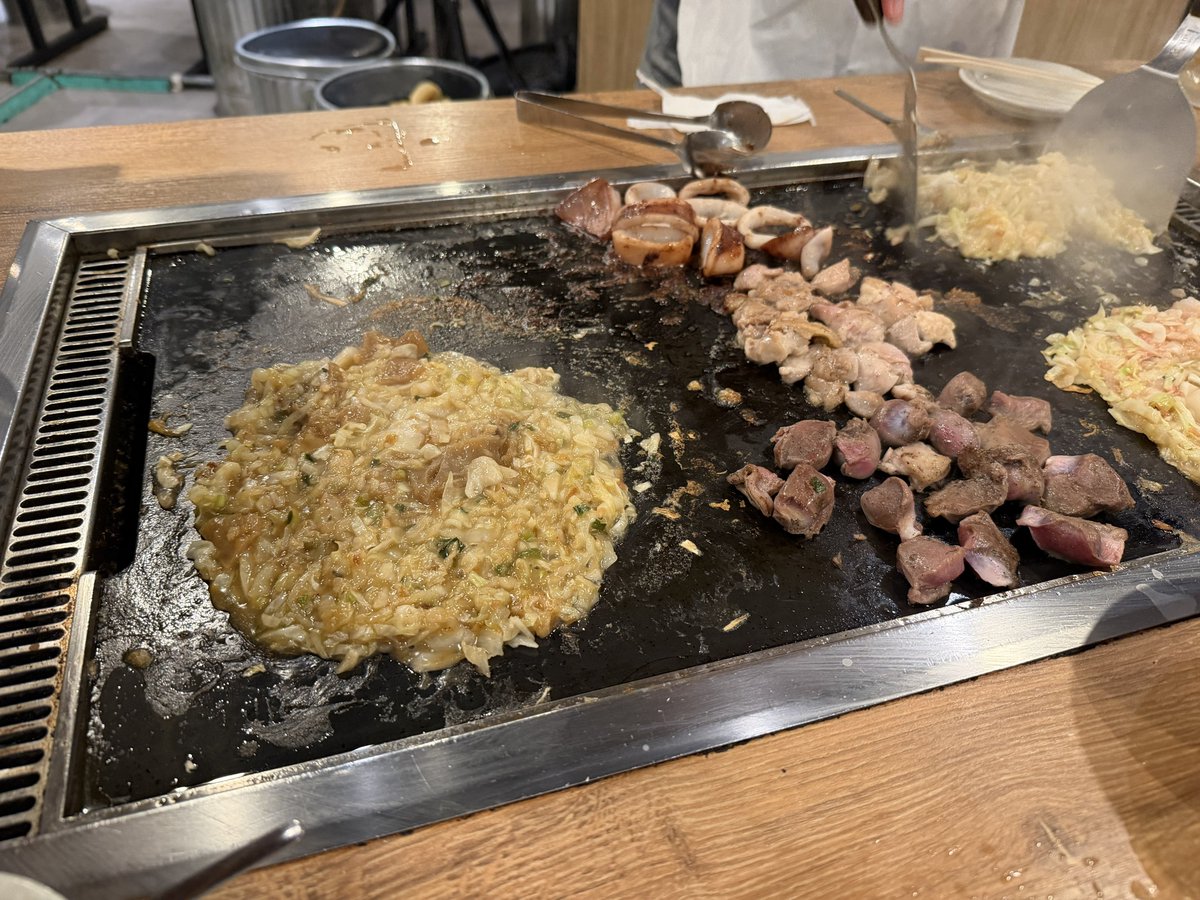 GotiusaCocoaHot's tweet photo. 右だC連覇の祝勝会！おつかれした！

 #Liella_結女体育祭_Day1 https://t.co/77G72ypg4K