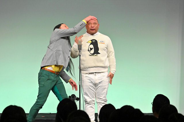 1000coin_goId's tweet photo. 【何かあった】
みちお「人を信じるのを辞めます！」

布川「‥」（無言で頭を撫でまくる） https://t.co/vnCD3j8Uqh