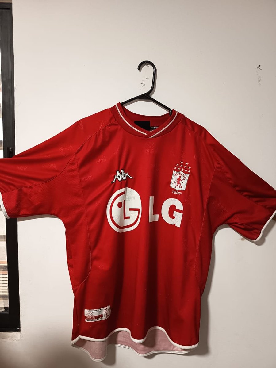 JAIMEELROJO's tweet photo. Se vende camiseta, original. Plis erre te. https://t.co/2CoQldBOKL