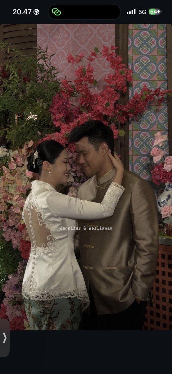 yainiakusi's tweet photo. Omg bagus bgt ini model kebayanya https://t.co/hajPQOzUIm