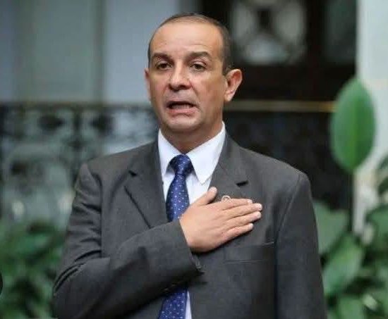 5toPoderSM's tweet photo. LOS LADRONES DEL DEPORTE 

Francisco Ardon, de muerto de hambre como mal cronista deportivo, y director de la radio oficial TGW, llegó a ser presidente de la Confederación Deportiva Autónoma de Guatemala - CDAG, principal responsable de la destrucción del estadio  Doroteo Guamuch junto con la clica que lo apoya dirigida por Gerardo Aguirre. 

CONTINUARÁ…