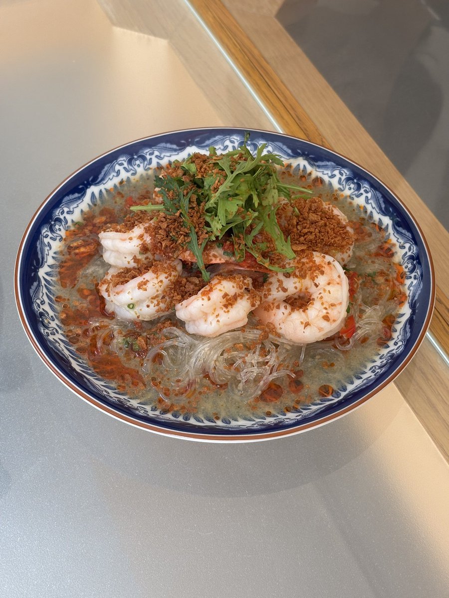 ei8htyx's tweet photo. 오늘의 먹방동아리 활동 기록 제출합니다
안국 소마 왜 유명한지 알겠고.....너무맛있음!!!!
마파두부, 구수계, 마늘새우찜, 풍미가지 이렇게 시켰는데 구수계 평이 젤 조아뜸.....저녁 메뉴도 궁금💕💕 https://t.co/pNBAFaB5nu