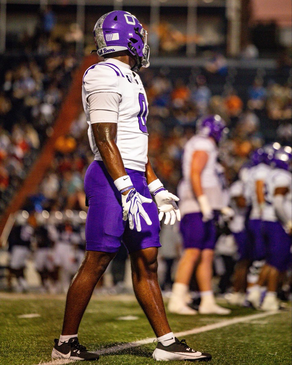UCA_Football's tweet photo. 🏠🏈

🆚 West Florida
📍 Estes Stadium
⏰ 6 PM
📺 ESPN+
📻 94.1 &amp; 91.3

#BearClawsUp x #FearTheStripes https://t.co/RQ9buans3T