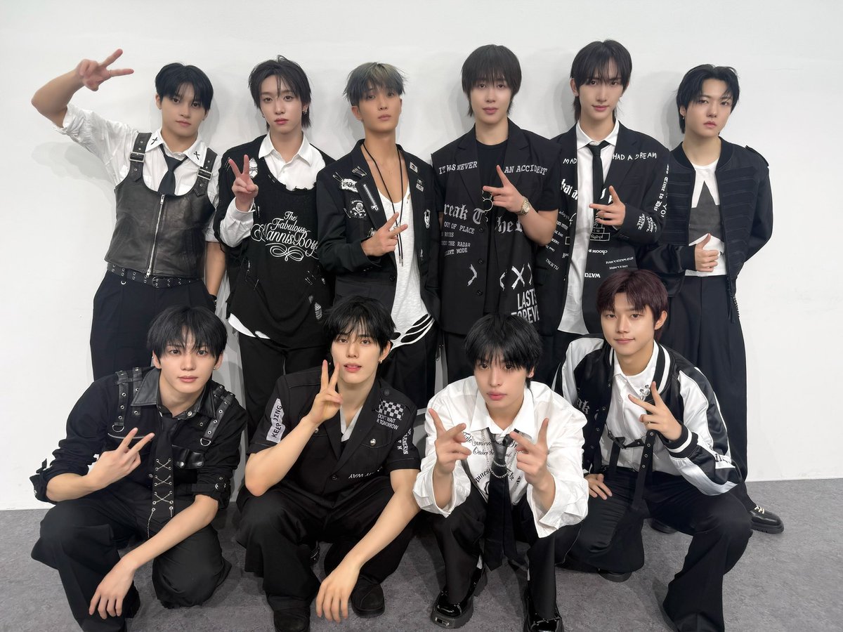xikers_official's tweet photo. [👀] 260905

#Hi_kers👋 #xikers #싸이커스 https://t.co/sloddcCn9m