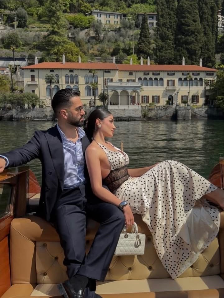 Diorgirlx's tweet photo. love in italy https://t.co/pCYlik087T
