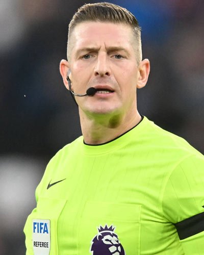 DanMcMahonF1's tweet photo. Made it all about him. Destroyed the game. Awful decisions throughout. One of the worst refereeing performances I've ever seen at St James' Park. Unforgiveable #NUFC https://t.co/6poNyMCGC9