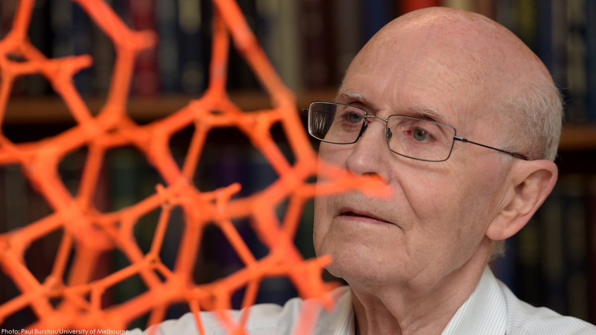 NobelPrize's tweet photo. "I used to sit down and just let my mind drift. Most of the time a useless activity, but occasionally it would lead to something that was useful. That sort of dreamlike state was very important in my life."

Richard Robson tells us how he accesses a restful state-of-mind in which ideas flow in this episode of our podcast – Nobel Prize Conversations. 

We also speak with Robson's co-laureates Omar Yaghi and Susumu Kitagawa about how they changed chemistry forever by letting their minds wander to unplanned places. 
 
Join us for a discussion with the 2025 chemistry laureates: https://t.co/OQVKTYf6u9