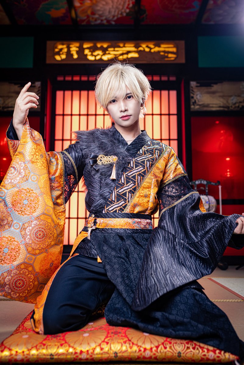 HeartBox_info's tweet photo. 🔱新ビジュアル公開🔱
༒︎†༒︎━━━━━━━━━━━━━༒︎†༒︎

Name:  し��ういち(@HeartBox_Shu1 )
Color :  purple💜

† 𝕹𝖊𝖜 𝕸𝖊𝖒𝖇𝖊𝖗 †
Name:  たくま(@HeartBox_Takuma )
Color :  orange🧡

༒︎†༒︎ ━━━━━━━━━━━━━༒︎†༒︎

 𝑹𝑷➕♥🟰810達成でNext Member公開… https://t.co/B7x0oFhvyS