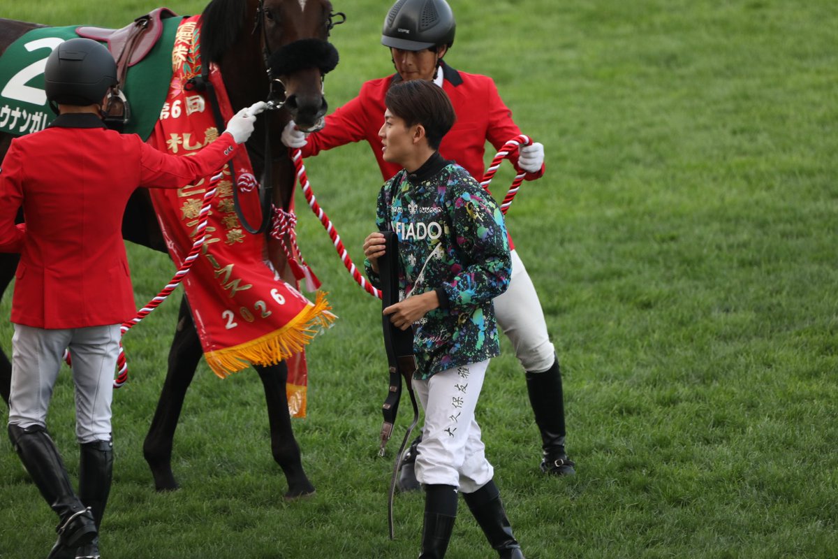 ors6050_uma's tweet photo. 大久保くん
ちなみにローズファミリーの5Rで土曜の競馬は終わりましたがショウナンガレオンの鞍付けをお手伝い
#大久保友雅 #松本大輝 https://t.co/cAJGSKWJTf