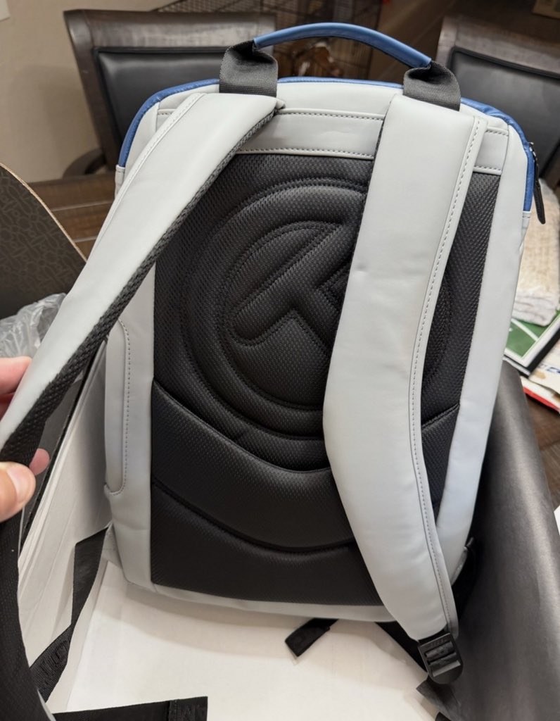 greenway_golf's tweet photo. 2026 Scotty Cameron Dog Days Vessel Backpack CIRCLE T. 
$400 shipped https://t.co/uUHtNvWVJ9