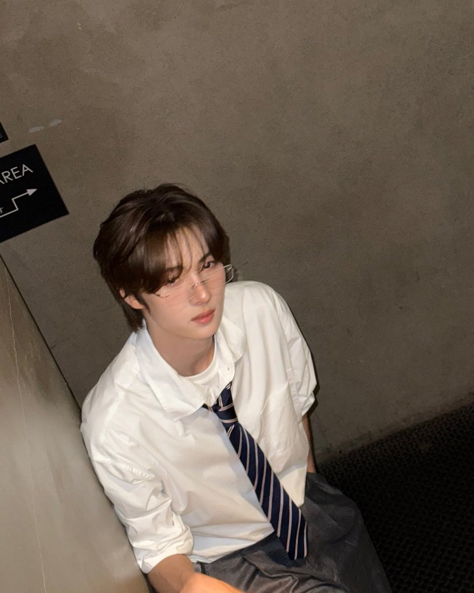 youngchunO_O's tweet photo. https://t.co/1vKrkTpnF1